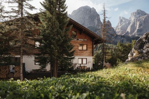 Ospitalità ladina, relax, natura incontaminata: un paradiso di nome Arche Noah Immagine: Apartments - B&B - Residence Arche Noah